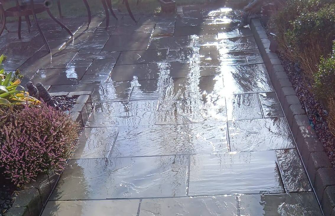 Driveway cleaning before and after